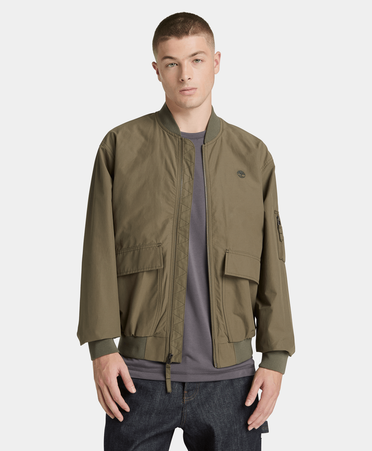 Bomber utilitaria repelente al agua para hombre