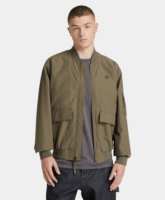 Bomber utilitaria repelente al agua para hombre
